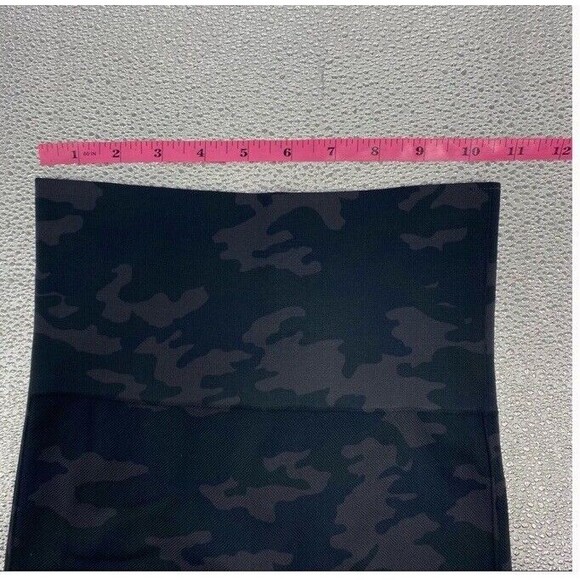 Spanx Size S Look At Me Now Camo Printed Seamless Crop Cropped Leggings - Picture 9 of 13